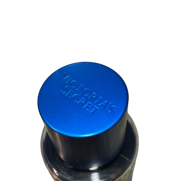 Victoria's Secret Moonlit Dahlia Fragrance Mist - Blue and Red Floral - Picture 6 of 9